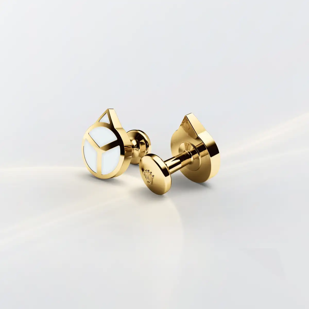a1028_cufflinks.png