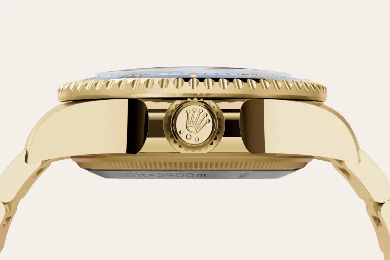 Rolex Rolex Deepsea in 18 kt yellow gold, M136668LB-0001