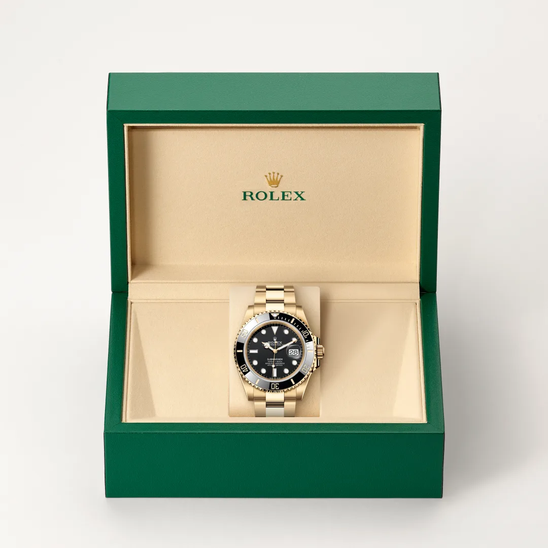Rolex Submariner Date in 18 kt yellow gold, M126618LN-0002
